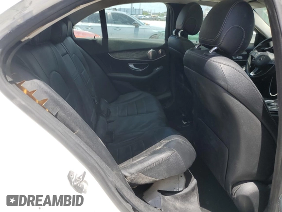 2015 Mercedes-Benz C 300 Luxury with VIN 55SWF4KB8FU050703, listed as a Copart auction lot 65587985 with 61,346 mi miles and Clean title. Bid and sale history available at DreamBid. Image 10.