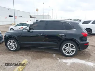 2015 Audi SQ5 Premium Plus with VIN WA1CGAFP5FA061554, listed as a IAAI auction lot 41513798 with 134,006 mi miles. Bid and sale history available at carsss.com. Image 14.