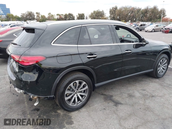 2025 Mercedes-Benz GLC with VIN W1NKM4GB1SF286963, listed as a IAAI auction lot 40970348 with 108 mi miles. Bid and sale history available at carsss.com. Image 4.