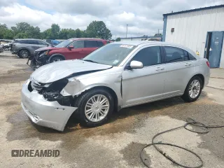 2009 Chrysler Sebring Touring z VIN 1C3LC56B39N501219, wystawiony jako Copart lot #56197905 z przebiegiem 138 442 mil mil oraz Szkoda całkowita • Salvage title. Historia ofert i sprzedaży dostępna na DreamBid. Obrazek 1.