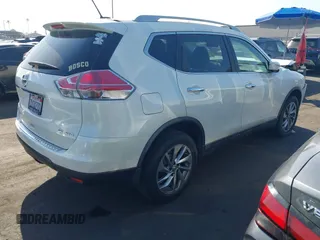 2015 Nissan Rogue SV with VIN 5N1AT2MVXFC758900, listed as a IAAI auction lot 41999538 with 104,478 mi miles and . Bid and sale history available at carsss.com. Image 4.