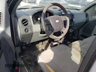 2007 Ford F-150 XL с VIN 1FTRF12247NA01532, выставлен на аукционе Copart как лот 55058495 с пробегом 132 823 миль миль и Списание • Salvage title. История ставок и продаж доступна на DreamBid. Изображение 8.