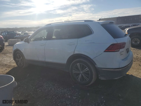 2018 Volkswagen Tiguan SEL with VIN 3VV3B7AX1JM091002, listed as a Copart auction lot 46902485 with 91,684 mi miles and Salvage Title. Bid and sale history available at carsss.com. Image 2.