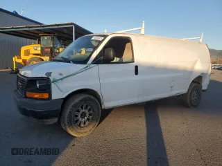 2011 GMC Savana z VIN 1GTW7GCL5B1189746, wystawiony jako Copart lot #44205845 z przebiegiem Nie podano mil oraz Szkoda całkowita • Salvage title. Historia ofert i sprzedaży dostępna na DreamBid. Obrazek 1.