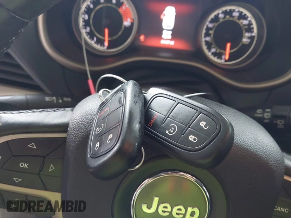 2016 Jeep Cherokee Limited z VIN 1C4PJMDS8GW104368, wystawiony jako IAAI lot #42125072 z przebiegiem 91 197 mil mil oraz . Historia ofert i sprzedaży dostępna na DreamBid. Obrazek 11.