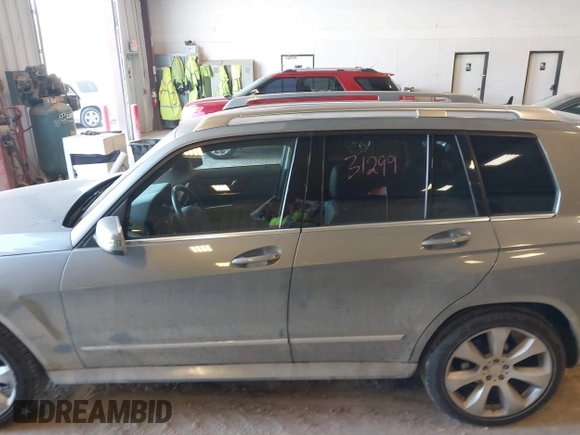 2010 Mercedes-Benz GLK 350 with VIN WDCGG8HB3AF429608, listed as a IAAI auction lot 42031299 with 131,696 mi miles and . Bid and sale history available at DreamBid. Image 14.