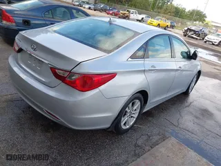 2013 Hyundai Sonata GLS with VIN 5NPEB4AC7DH529809, listed as a IAAI auction lot 41921036 with 205,652 mi miles. Bid and sale history available at carsss.com. Image 4.