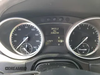 2011 Mercedes-Benz GL-Class GL 450 with VIN 4JGBF7BE2BA748752, listed as a Copart auction lot 49636345 with 220,219 mi miles and Clean Title. Bid and sale history available at carsss.com. Image 9.