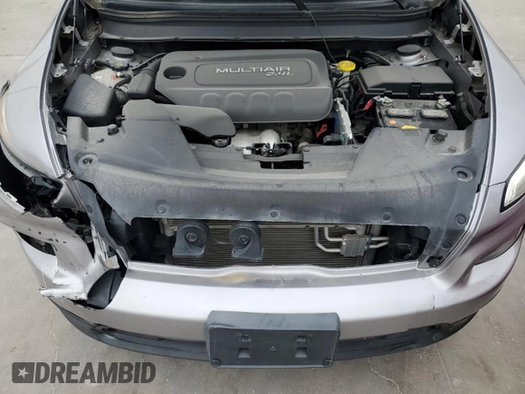 2018 Jeep Cherokee Latitude Plus with VIN 1C4PJLLB7JD605475, listed as a Copart auction lot 81552074 with 43,026 mi miles and Salvage title. Bid and sale history available at DreamBid. Image 11.