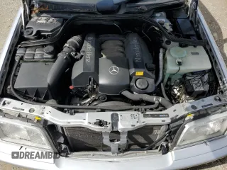 2000 Mercedes-Benz C 230/260/280/320 z VIN WDBHA29G3YA859826, wystawiony jako Copart lot #48573425 z przebiegiem 158 093 mil mil oraz Szkoda całkowita • Salvage title. Historia ofert i sprzedaży dostępna na DreamBid. Obrazek 11.