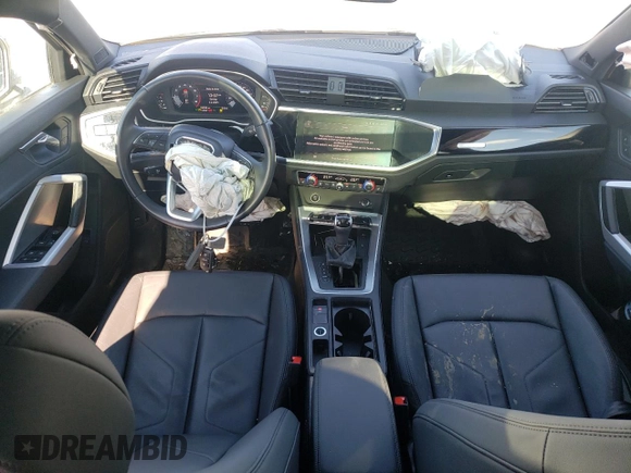 2023 Audi Q3 Premium z VIN WA1AECF35P1146207, wystawiony jako Copart lot #44538695 z przebiegiem 33 990 mil mil oraz Szkoda całkowita • Salvage title. Historia ofert i sprzedaży dostępna na DreamBid. Obrazek 8.