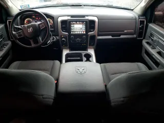2017 Ram 1500 Big Horn z VIN 1C6RR7LGXHS518235, wystawiony jako Copart lot #57803035 z przebiegiem 104 886 mil mil oraz Szkoda całkowita • Salvage title. Historia ofert i sprzedaży dostępna na DreamBid. Obrazek 8.