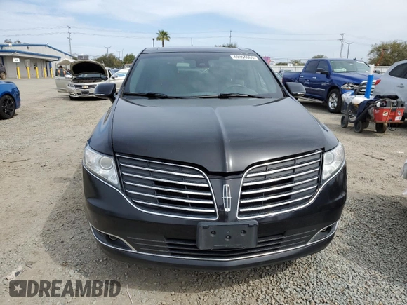 2018 Lincoln MKT with VIN 2LMHJ5NK9JBL00840, listed as a Copart auction lot 49354005 with 259,267 mi miles and Salvage Title. Bid and sale history available at carsss.com. Image 5.