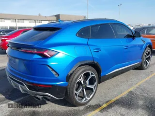 2020 Lamborghini Urus z VIN ZPBUA1ZL5LLA10133, wystawiony jako IAAI lot #41163414 z przebiegiem 31 722 mil mil oraz . Historia ofert i sprzedaży dostępna na DreamBid. Obrazek 4.