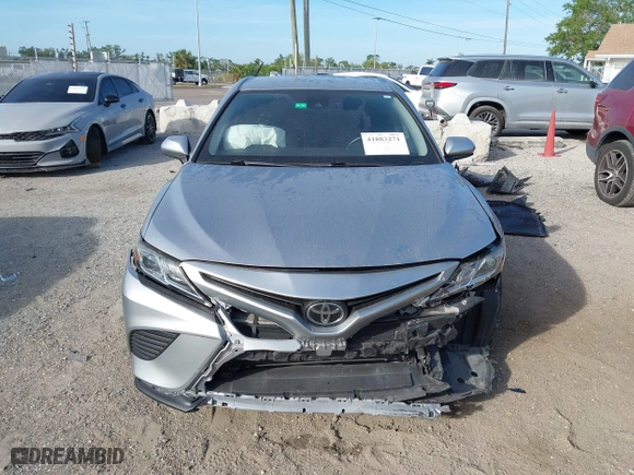 2020 Toyota Camry SE with VIN 4T1G11AK5LU357877, listed as a IAAI auction lot 41883271 with 111,246 mi miles. Bid and sale history available at carsss.com. Image 13.