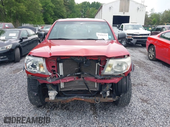 2011 Toyota Tacoma z VIN 5TFUX4EN8BX004834, wystawiony jako IAAI lot #42439354 z przebiegiem 130 974 mil mil oraz . Historia ofert i sprzedaży dostępna na DreamBid. Obrazek 12.
