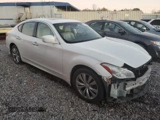 2013 Infiniti M37 with VIN JN1BY1AP8DM513534, listed as a Copart auction lot 81260434 with 222,756 mi miles and Salvage Title. Bid and sale history available at carsss.com. Image 4.