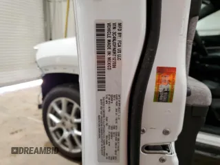 2024 Jeep Compass Latitude Lux с VIN 3C4NJDFN0RT127036, выставлен на аукционе Copart как лот 50198325 с пробегом 2 361 миль миль и Списание • Salvage title. История ставок и продаж доступна на DreamBid. Изображение 13.