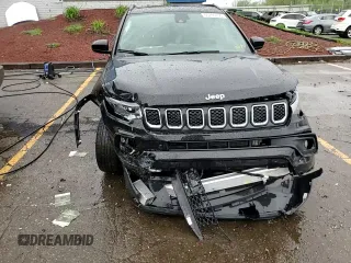 2023 Jeep Compass Latitude z VIN 3C4NJDBN4PT548048, wystawiony jako Copart lot #55705185 z przebiegiem 60 346 mil mil oraz Nie do naprawy • Non repairable. Historia ofert i sprzedaży dostępna na DreamBid. Obrazek 15.