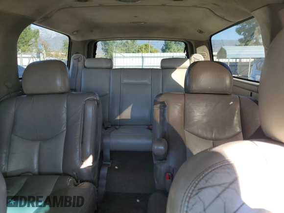 2006 GMC Yukon XL SLT z VIN 3GKFK16Z46G102197, wystawiony jako Copart lot #89339165 z przebiegiem 192 949 mil mil oraz Szkoda całkowita • Salvage title. Historia ofert i sprzedaży dostępna na DreamBid. Obrazek 10.