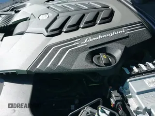 2019 Lamborghini Urus with VIN ZPBUA1ZLXKLA03063, listed as a IAAI auction lot 41653328 with 29,688 mi miles and . Bid and sale history available at DreamBid. Image 21.