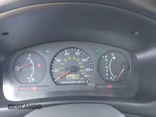 2000 Mitsubishi Mirage DE z VIN JA3AY26C4YU017932, wystawiony jako IAAI lot #42431603 z przebiegiem 193 139 mil mil oraz . Historia ofert i sprzedaży dostępna na DreamBid. Obrazek 7.
