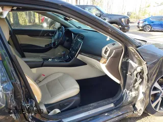2017 Nissan Maxima SV z VIN 1N4AA6AP9HC399703, wystawiony jako IAAI lot #41858782 z przebiegiem 89 131 mil mil oraz . Historia ofert i sprzedaży dostępna na DreamBid. Obrazek 5.