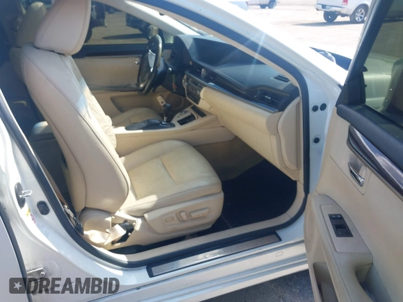 2013 Lexus ES 4dr Sdn with VIN JTHBK1GG7D2067019, listed as a IAAI auction lot 42088189 with 202,667 mi miles. Bid and sale history available at carsss.com. Image 5.