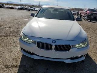 2012 BMW 3 Series 335i z VIN WBA3A9G59CNN67795, wystawiony jako Copart lot #84110454 z przebiegiem 160 986 mil mil oraz Szkoda całkowita • Salvage title. Historia ofert i sprzedaży dostępna na DreamBid. Obrazek 5.