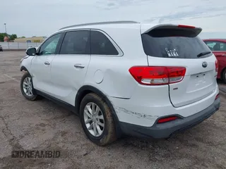 2016 Kia Sorento LX with VIN 5XYPG4A36GG035639, listed as a IAAI auction lot 42140364 with 142,711 mi miles. Bid and sale history available at carsss.com. Image 3.
