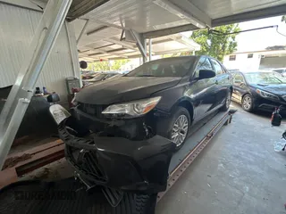 2017 Toyota Camry XLE with VIN 4T1BF1FK3HU349322, listed as a Copart auction lot 54959135 with 71,125 mi miles and Clean Title. Bid and sale history available at carsss.com. Image 2.