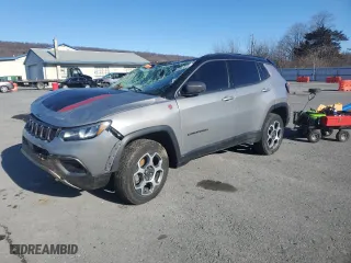 2022 Jeep Compass Trailhawk with VIN 3C4NJDDB0NT115987, listed as a Copart auction lot 87853615 with 0 mi miles and Salvage Title. Bid and sale history available at carsss.com. Image 1.