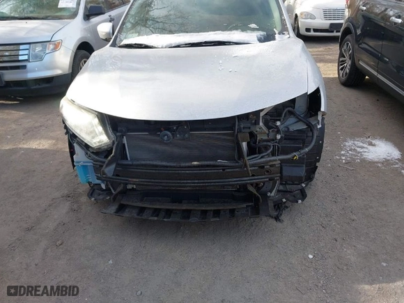 2015 Nissan Rogue SL with VIN 5N1AT2MV3FC855761, listed as a IAAI auction lot 41315240 with 62966 miles. Bid and sale history available at carsss.com. Image 17.