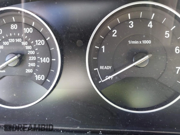 2014 BMW 3 Series 320i with VIN WBA3B1C50EK135458, listed as a IAAI auction lot 41631722 with 1 mi miles. Bid and sale history available at carsss.com. Image 15.