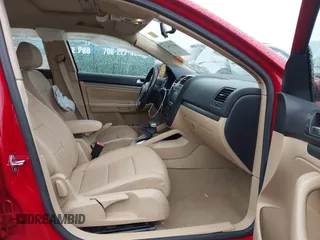 2008 Volkswagen Jetta Sedan SE with VIN 3VWRM71K78M055281, listed as a IAAI auction lot 40735471 with 181,165 mi miles. Bid and sale history available at carsss.com. Image 5.