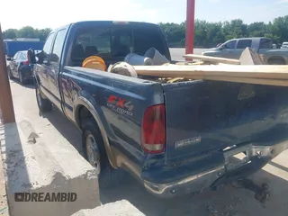 2007 Ford F-250 XL z VIN 1FTSW21P07EA89645, wystawiony jako IAAI lot #42294801 z przebiegiem 380 854 mil mil oraz . Historia ofert i sprzedaży dostępna na DreamBid. Obrazek 3.