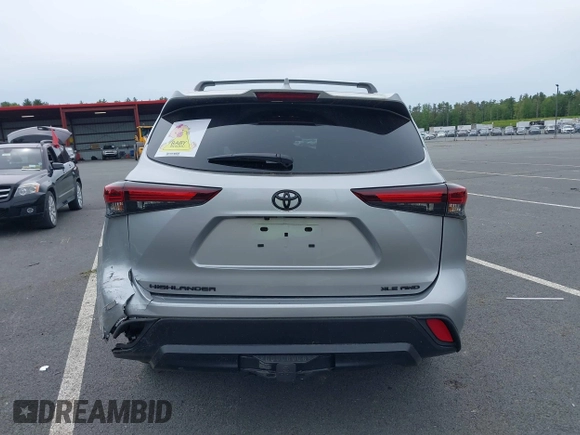 2024 Toyota Highlander LE with VIN 5TDKDRBH6RS532755, listed as a IAAI auction lot 42368462 with 8,337 mi miles and . Bid and sale history available at DreamBid. Image 17.