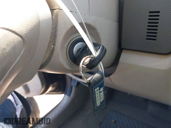 2008 Ford Escape XLS с VIN 1FMCU02Z58KA97818, выставлен на аукционе IAAI как лот 41970917 с пробегом 123 397 миль миль и . История ставок и продаж доступна на DreamBid. Изображение 11.