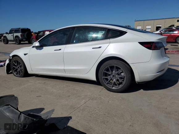 2023 Tesla Model 3 z VIN 5YJ3E1EA8PF418579, wystawiony jako Copart lot #54108945 z przebiegiem 68 444 mil mil oraz Szkoda całkowita • Salvage title. Historia ofert i sprzedaży dostępna na DreamBid. Obrazek 2.