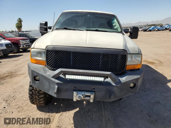 2003 Ford F-350 XL with VIN 1FTSW31F83EA58571, listed as a Copart auction lot 61340055 with 3,224,416 mi miles and Salvage title. Bid and sale history available at DreamBid. Image 5.