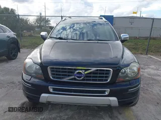2014 Volvo XC90 with VIN YV4952CY3E1685910, listed as a IAAI auction lot 41195149 with 161,674 mi miles. Bid and sale history available at carsss.com. Image 11.