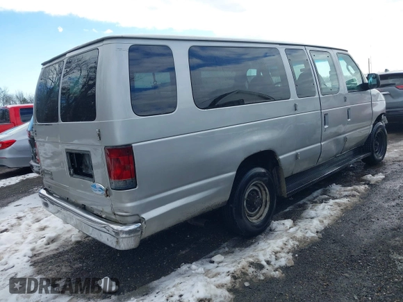 2006 Ford Econoline Passenger XL with VIN 1FBSS31L96DA85262, listed as a IAAI auction lot 41283793 with 325,912 mi miles and . Bid and sale history available at DreamBid. Image 4.