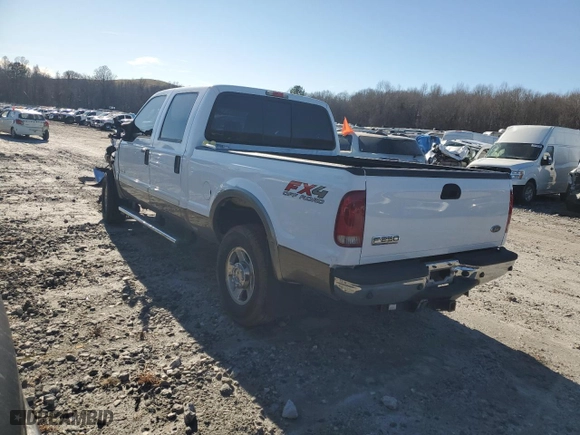 2005 Ford Super Duty F-250 XL with VIN 1FTSW21P85EC79643, listed as a Copart auction lot 46484485 with 152,299 mi miles and Salvage Title. Bid and sale history available at carsss.com. Image 2.