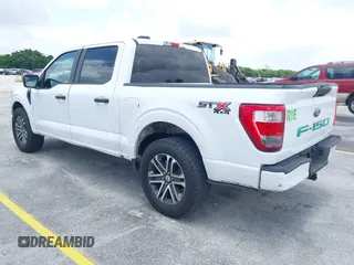 2022 Ford F-150 XL с VIN 1FTEW1EP2NKD77070, выставлен на аукционе IAAI как лот 42731722 с пробегом 38 807 миль миль и . История ставок и продаж доступна на DreamBid. Изображение 3.