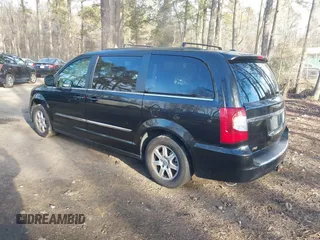 2012 Chrysler Town & Country Touring with VIN 2C4RC1BG0CR212650, listed as a IAAI auction lot 41447272 with 231,658 mi miles. Bid and sale history available at carsss.com. Image 3.