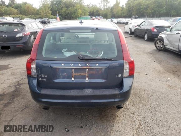 2011 Volvo V50 с VIN YV1672MW6B2607845, выставлен на аукционе Copart как лот 73304014 с пробегом Не указан миль и Списание • Salvage title. История ставок и продаж доступна на DreamBid. Изображение 6.