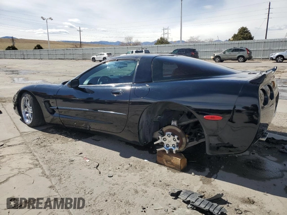 2000 Chevrolet Corvette with VIN 1G1YY22G5Y5109594, listed as a Copart auction lot 49349065 with 114,002 mi miles and Salvage Title. Bid and sale history available at DreamBid. Image 2.