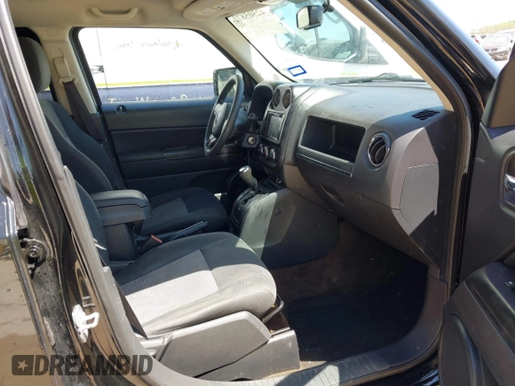 2015 Jeep Patriot Latitude with VIN 1C4NJPFB6FD368138, listed as a IAAI auction lot 42505872 with 120,937 mi miles and . Bid and sale history available at DreamBid. Image 5.