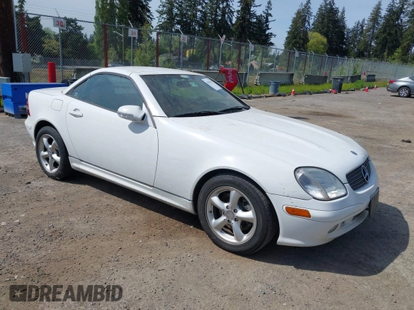 2001 Mercedes-Benz SLK-Class with VIN WDBKK65F31F172555, listed as a IAAI auction lot 42056347 with 197,272 mi miles. Bid and sale history available at carsss.com. Image 1.