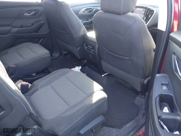 2018 Chevrolet Traverse LT Cloth with VIN 1GNERGKWXJJ269969, listed as a IAAI auction lot 41596532 with 114,038 mi miles. Bid and sale history available at carsss.com. Image 8.